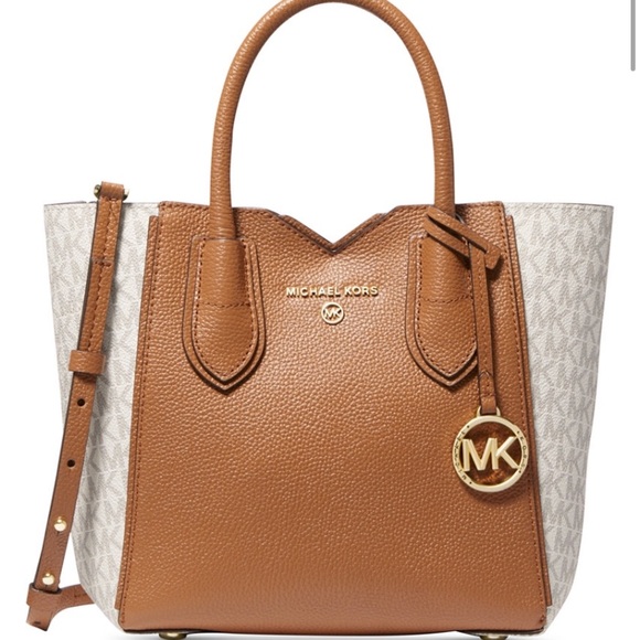 Michael Kors Handbags - ⭐️TODAY ONLY⭐️ NWT Michael Kors Mae Bag